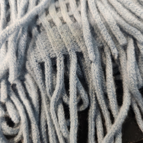 Baby blue scarf - Picture 3 of 4